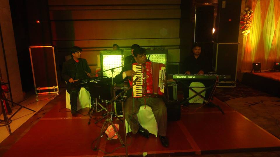 accordion artist near me dehradun