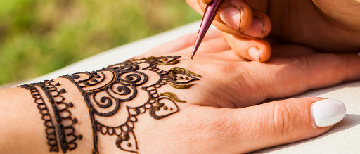 famous mehndi artist dehradun