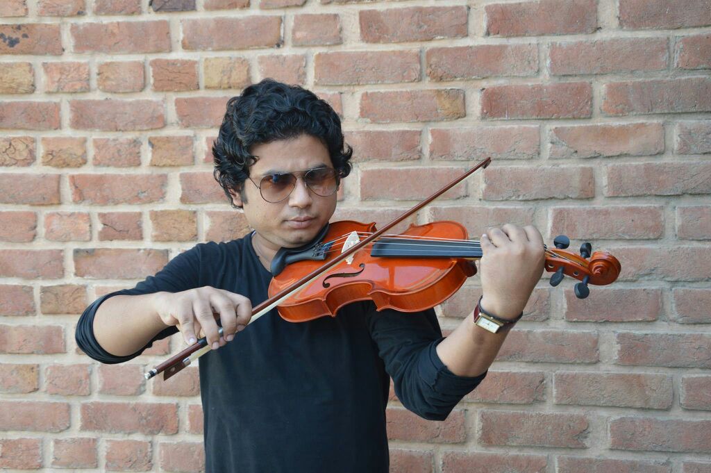 best violin player dehradun